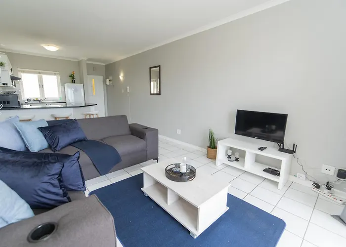 Shells And Bells Beachfront Apartment