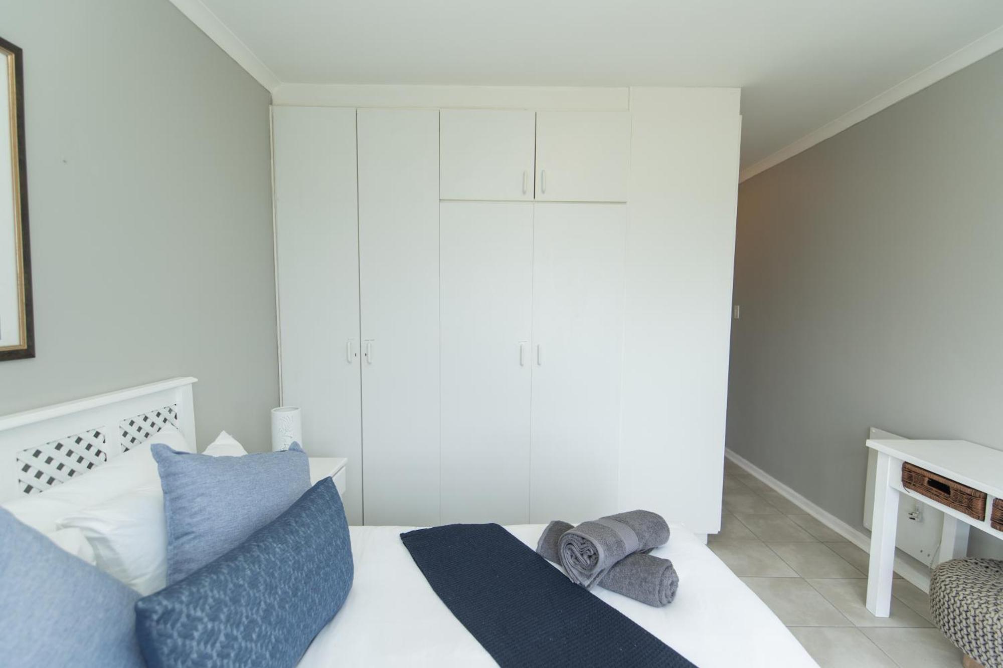 Shells And Bells Beachfront Apartment Port Elizabeth