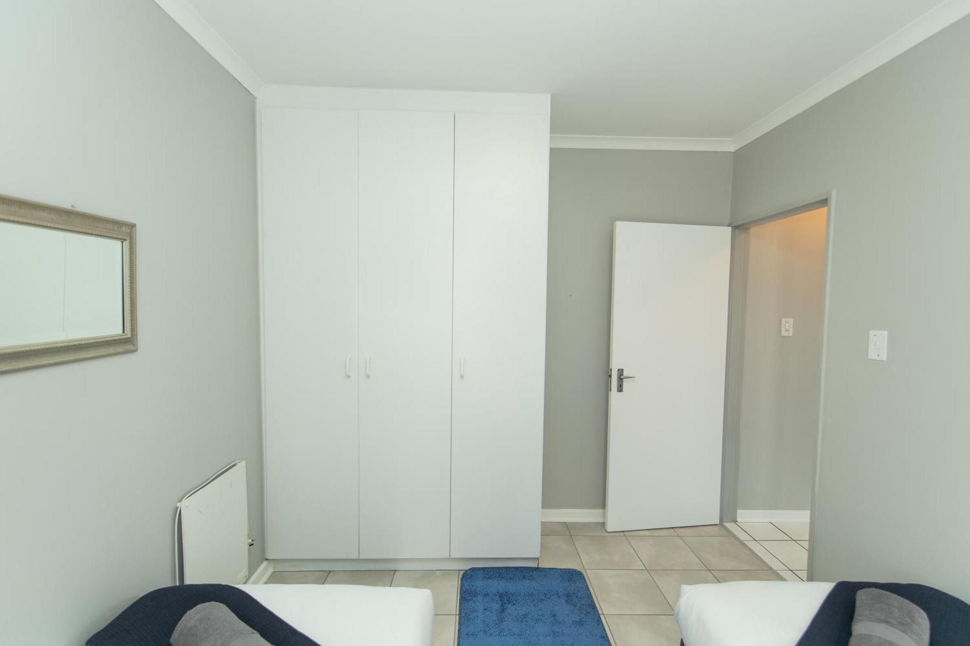 Shells And Bells Beachfront Apartment