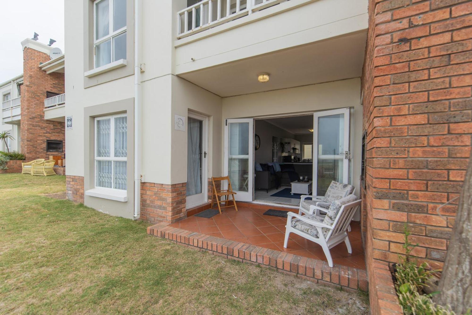 Apartment Shells And Bells Beachfront Port Elizabeth