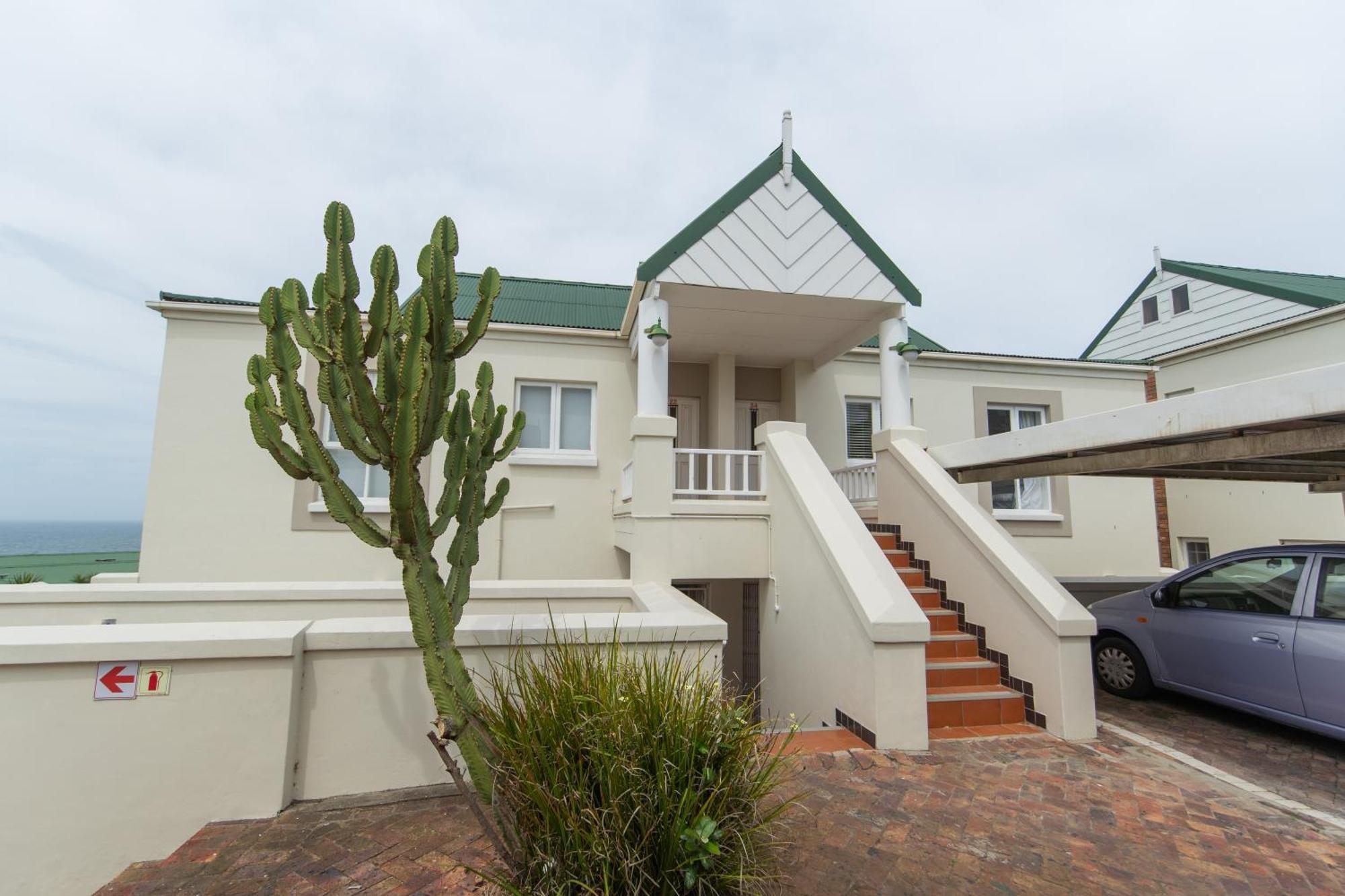 Apartment Shells And Bells Beachfront *