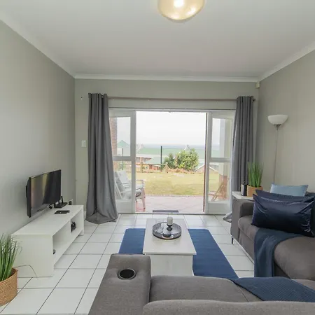 Shells And Bells Beachfront Apartment Port Elizabeth Exterior photo