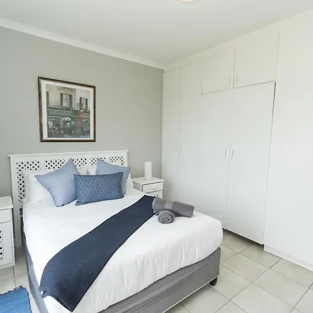 Shells And Bells Beachfront Apartment Port Elizabeth Exterior photo